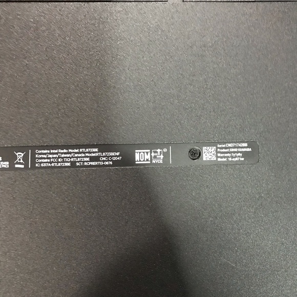 Black 15.6” HP Notebook touch i3-5005U 200GHz 8GB slow (for repair) - Picture 6 of 10